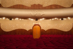 Schouwburg Kunstmin, vloerroosters grote zaal (1)